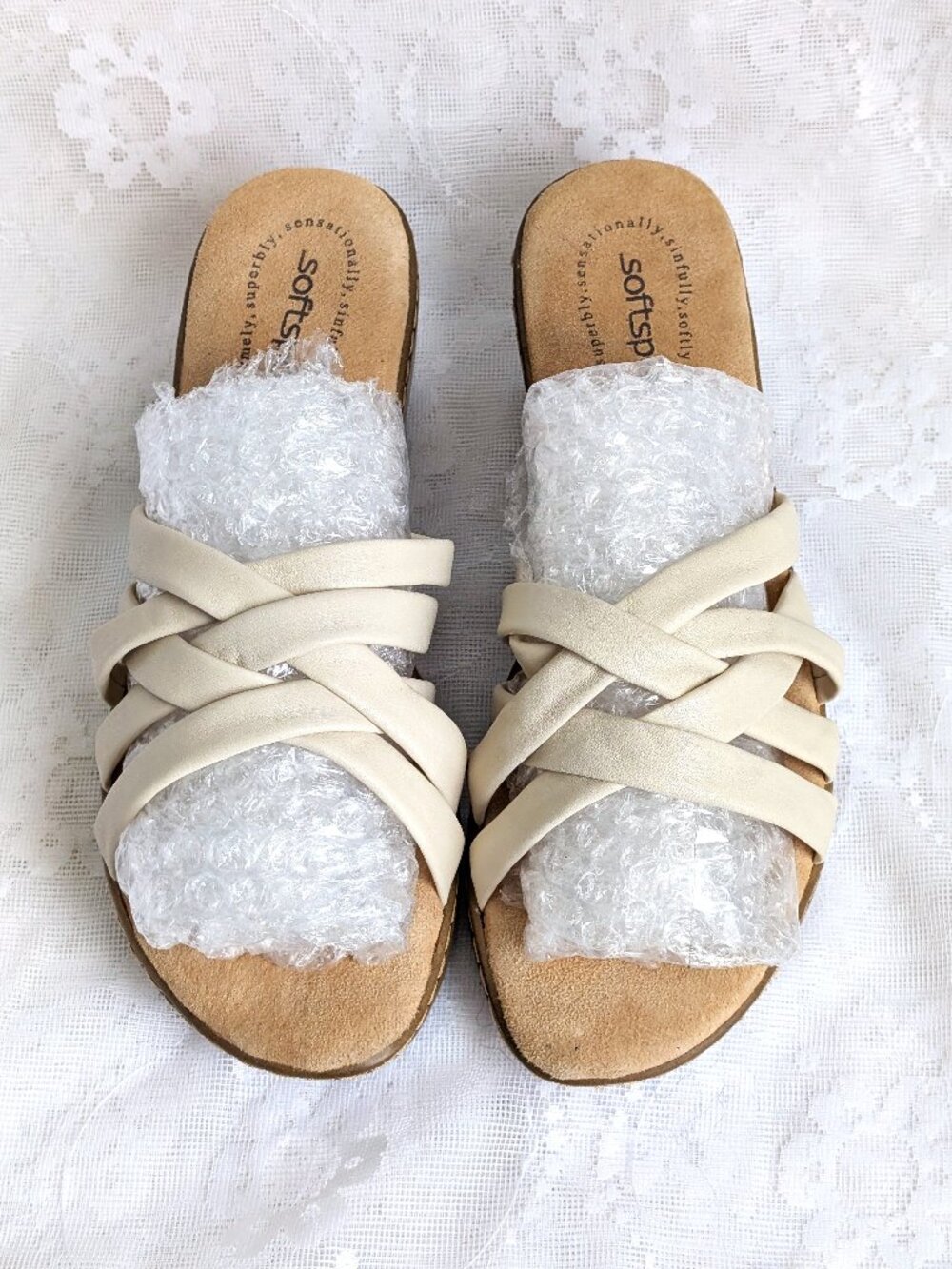 NEW Softspots Soft Spots Beige Leather Slip On Open Toe Sandals Size 8 WW